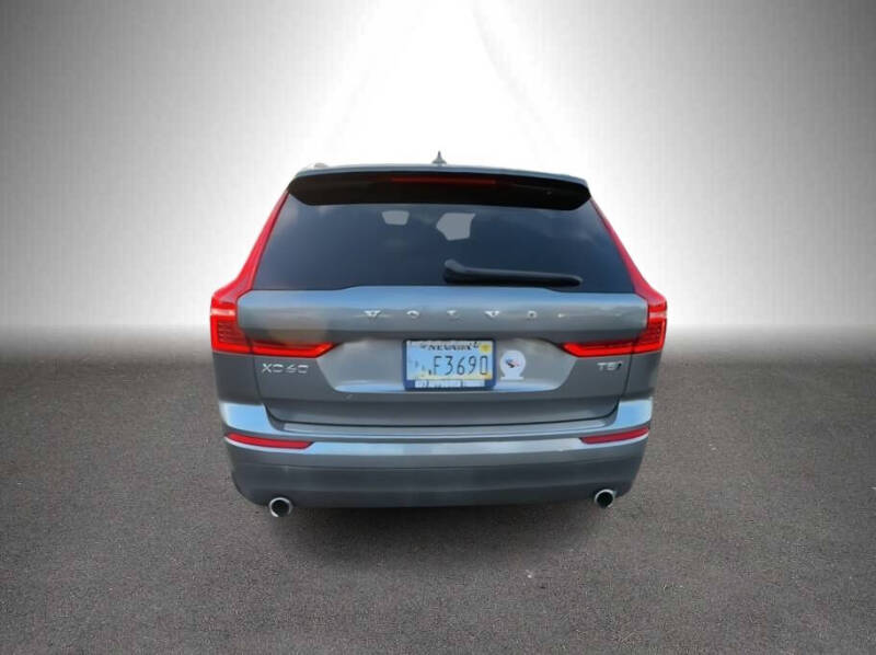 2018 Volvo XC60 T5 Momentum