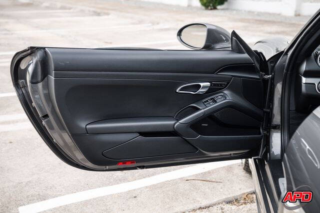 2019 Porsche 718 Cayman