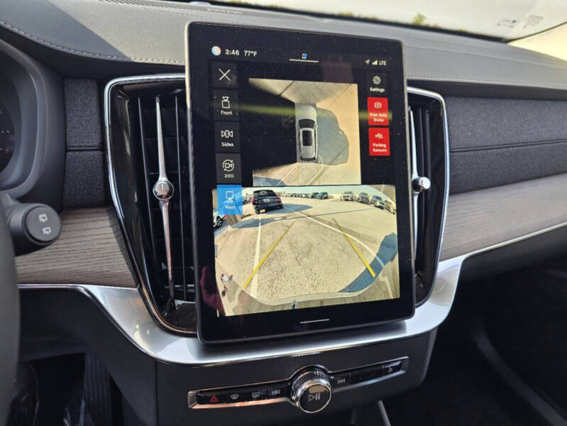 2025 Volvo XC90 B5 Plus Bright Theme 7P