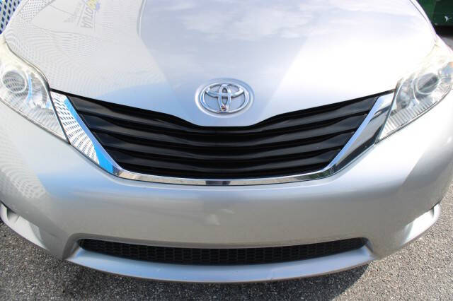 2011 Toyota Sienna