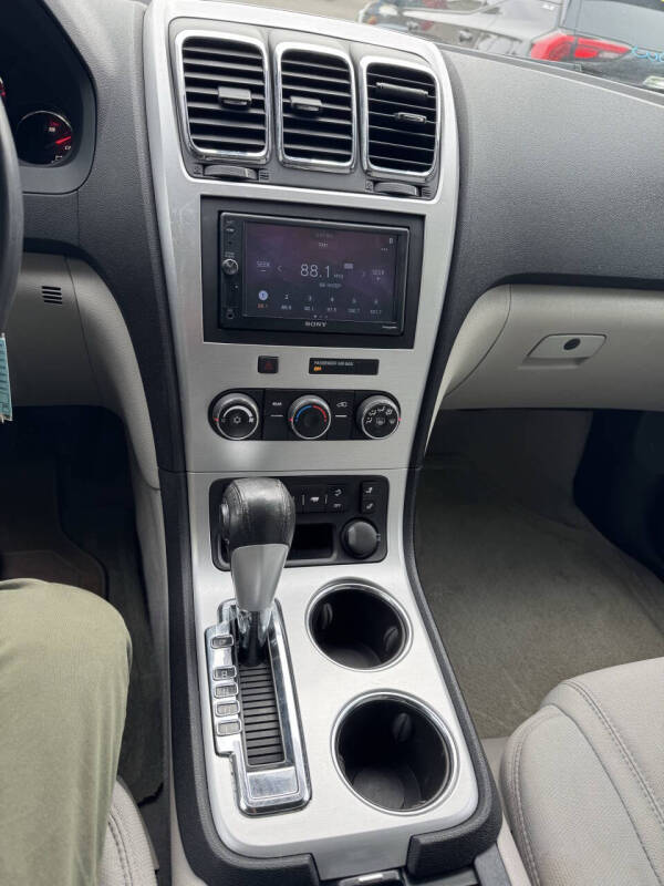 2012 GMC Acadia SLE