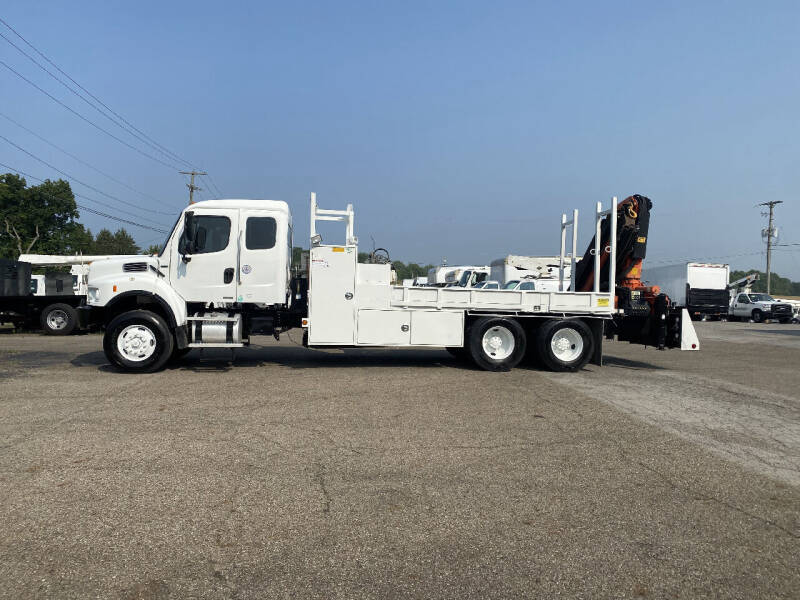 2007 Freightliner M2 106