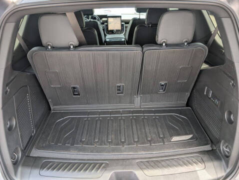 2025 GMC Yukon Elevation