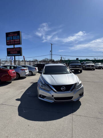 2016 Nissan Altima for sale at PRISTINE AUTO SALES INC in Pontiac MI