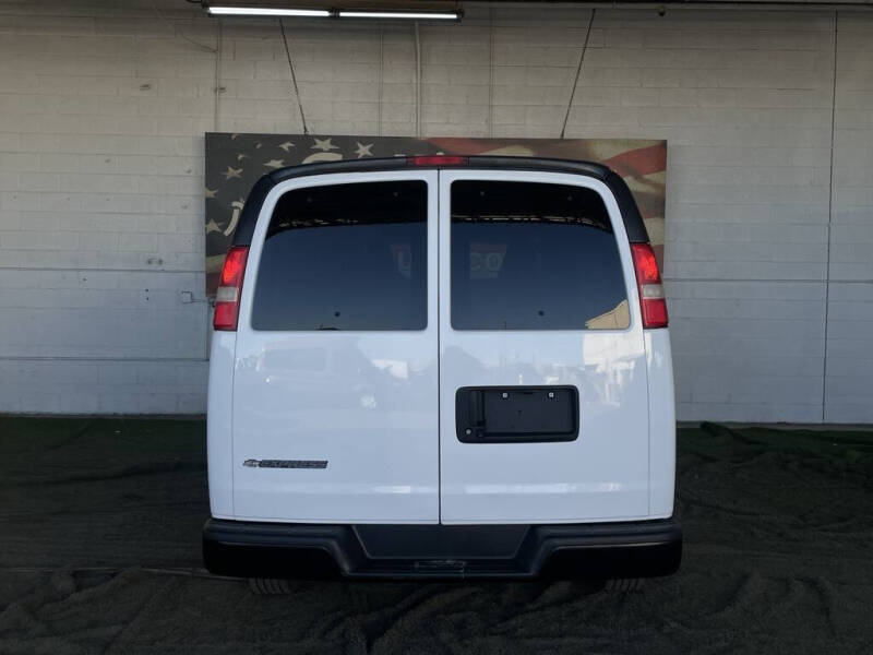 2017 Chevrolet Express LS 2500