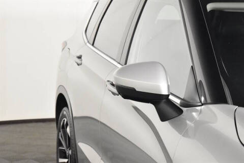 2023 Mitsubishi Outlander SE