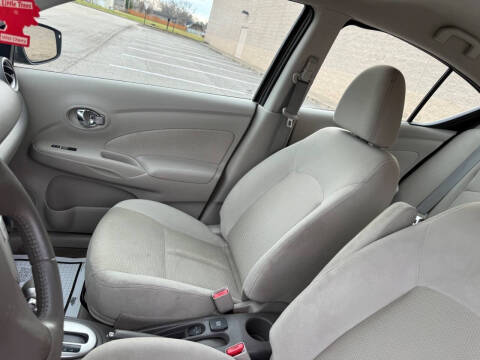 2016 Nissan Versa 1.6 S