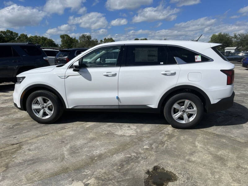 2023 Kia Sorento LX