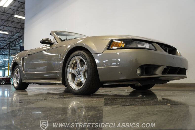 2001 Ford Mustang SVT Cobra
