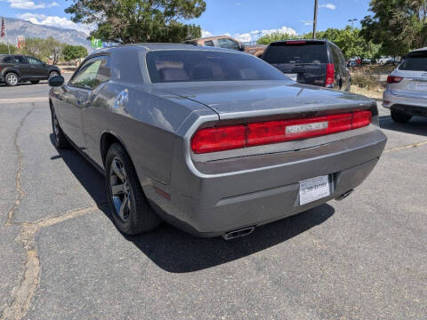 2012 Dodge Challenger SXT