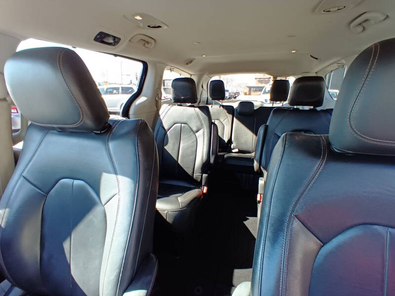 2017 Chrysler Pacifica Touring Plus