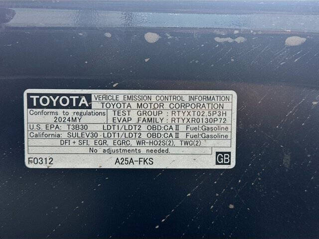 2024 Toyota RAV4 XLE