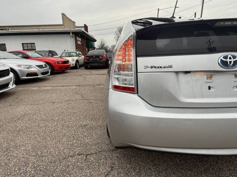 2010 Toyota Prius III