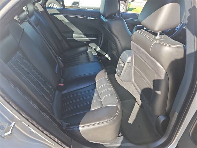 2023 Chrysler 300 S V6