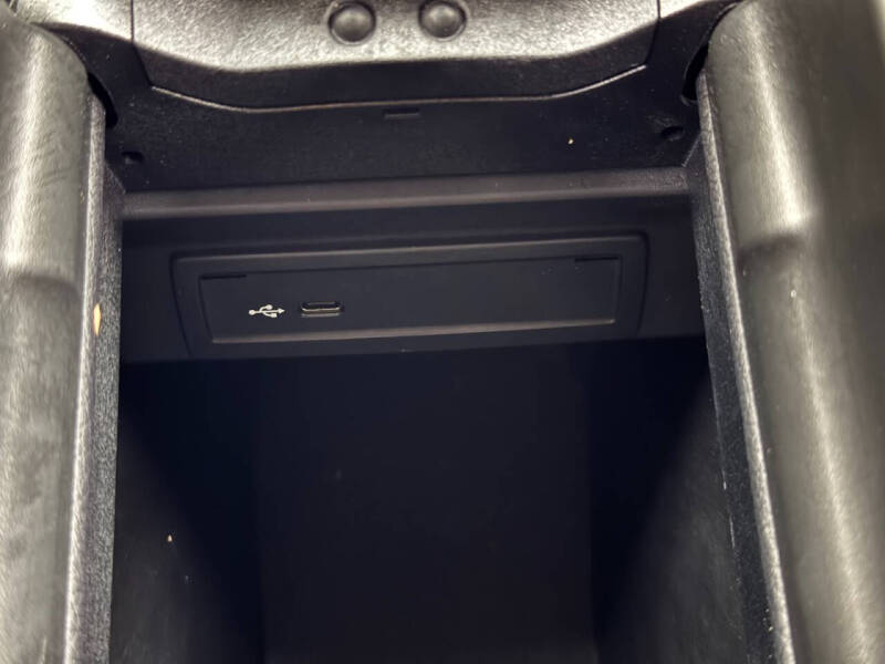 2021 Mercedes-Benz GLB GLB 250