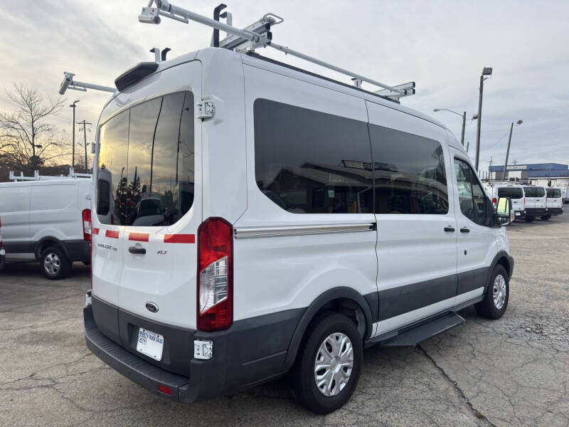 2018 Ford Transit 150 XLT