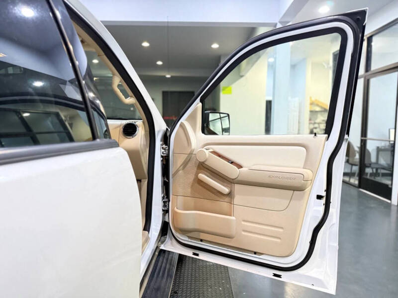 2006 Ford Explorer Eddie Bauer