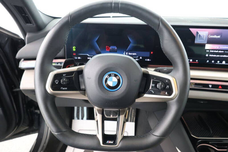 2024 BMW i5 eDrive40