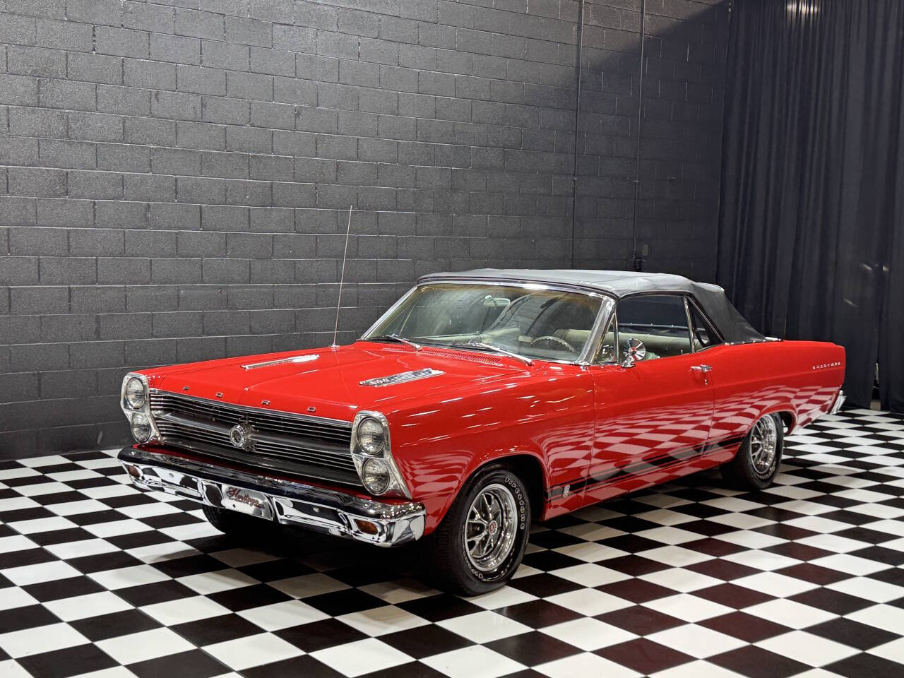 1966 Ford Fairlane 2