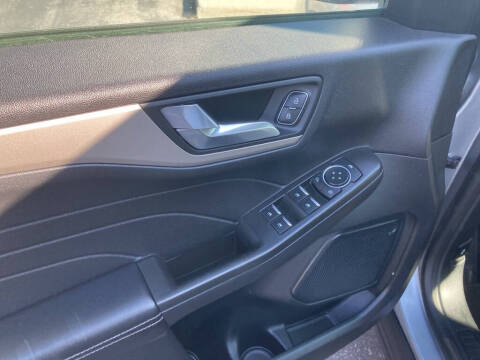 2021 Ford Escape Hybrid SE