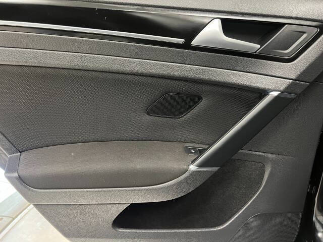 2017 Volkswagen Golf GTI S