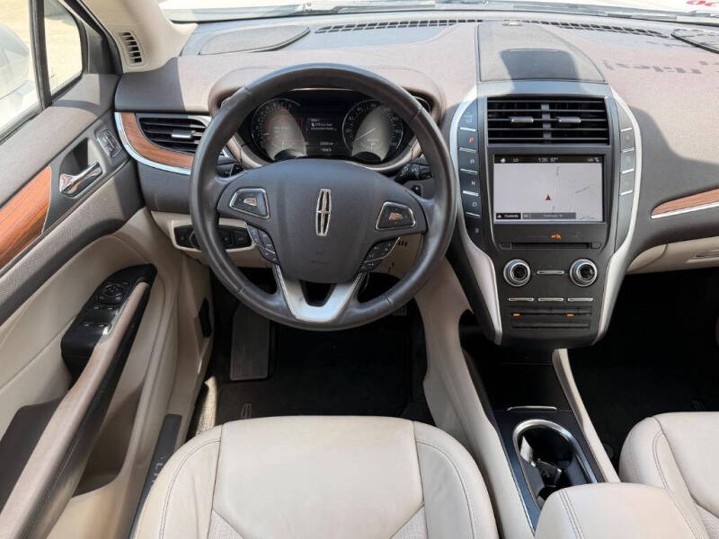 2017 Lincoln MKC Select