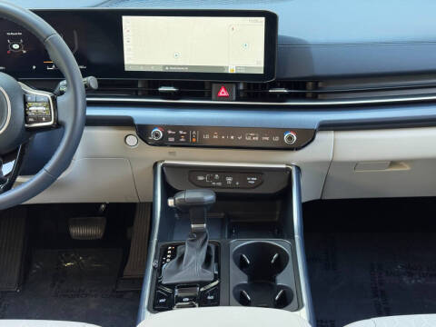2025 Kia Carnival SX