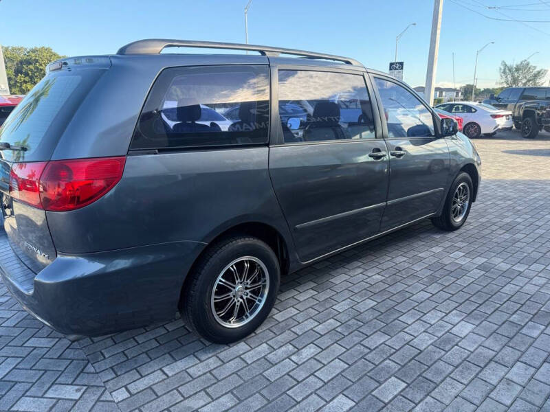 2006 Toyota Sienna
