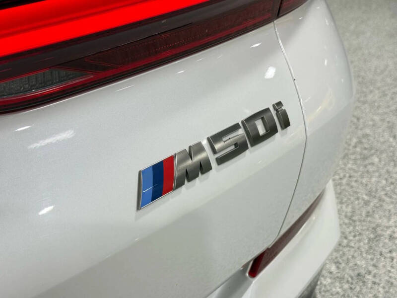 2021 BMW X6 M50i