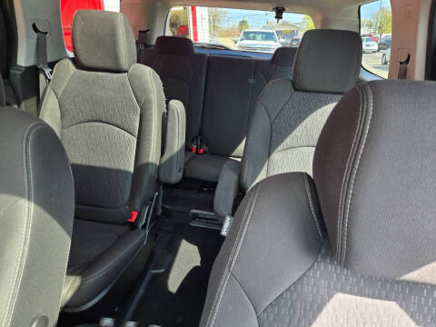 2016 GMC Acadia SLE-2