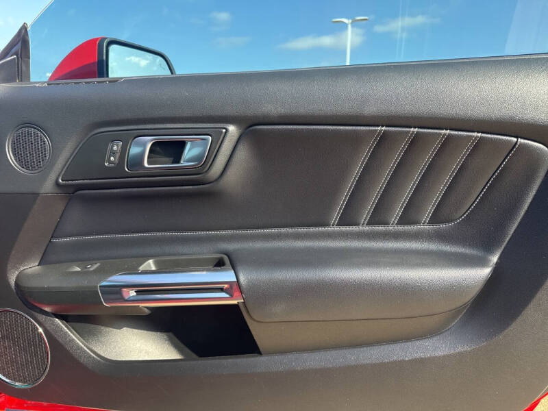 2022 Ford Mustang EcoBoost Premium