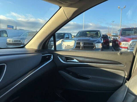 2020 Buick Enclave Essence