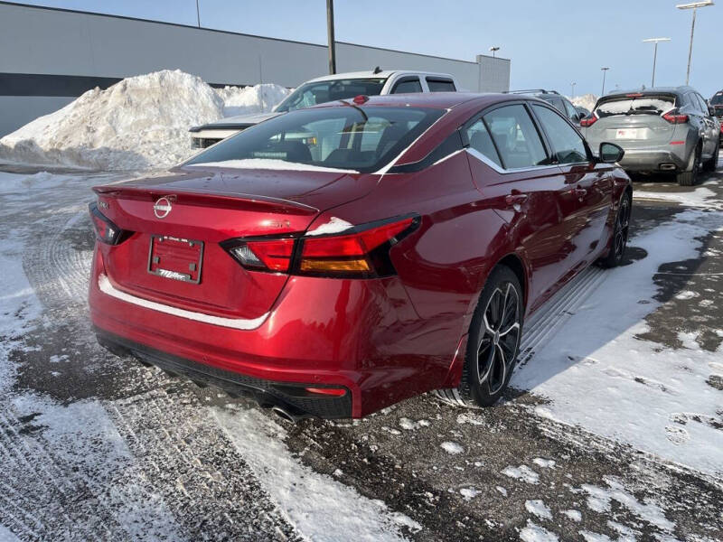 2023 Nissan Altima 2.5 SR