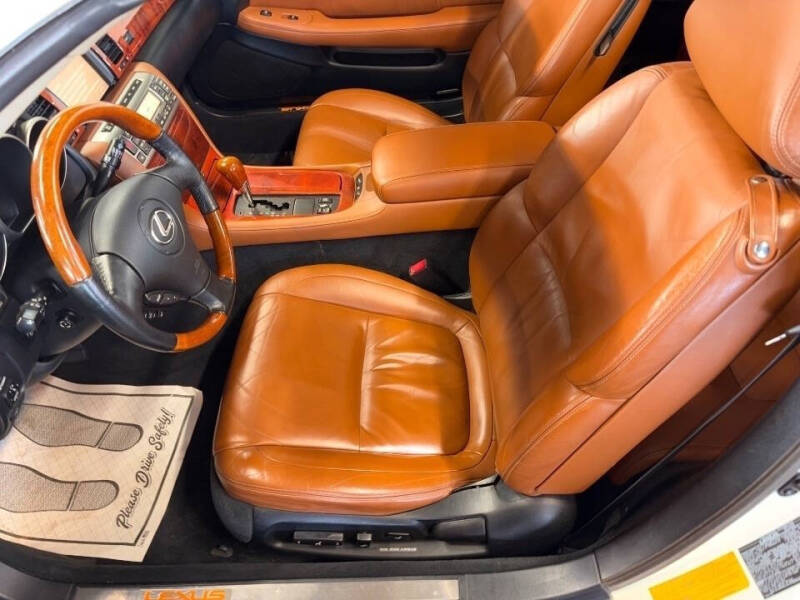 2002 Lexus SC 430