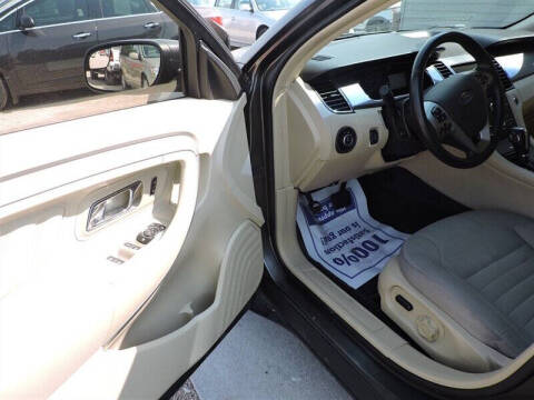 2015 Ford Taurus SEL