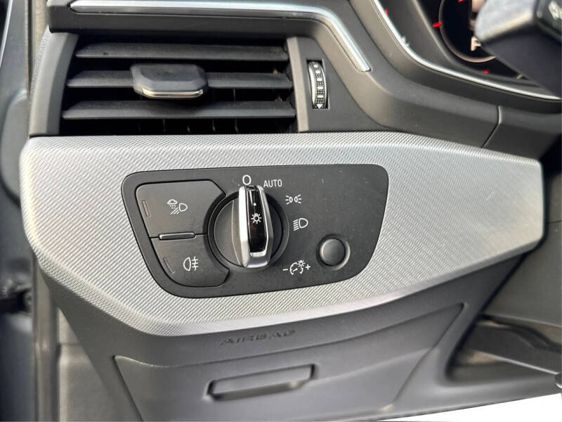 2017 Audi A4 2.0T quattro Premium