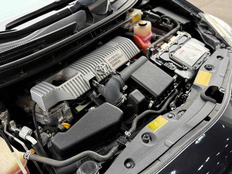 2012 Toyota Prius Two