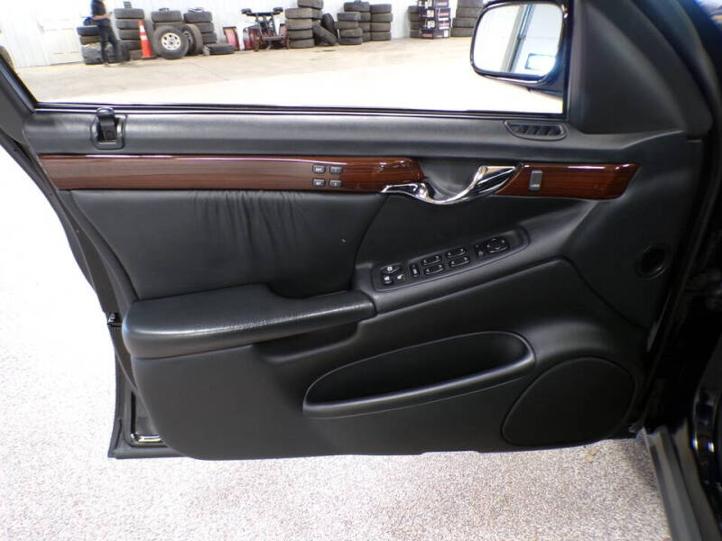 2000 Cadillac DeVille DHS