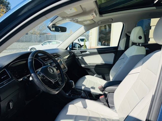 2018 Volkswagen Tiguan 2.0T SEL Premium 4Motion