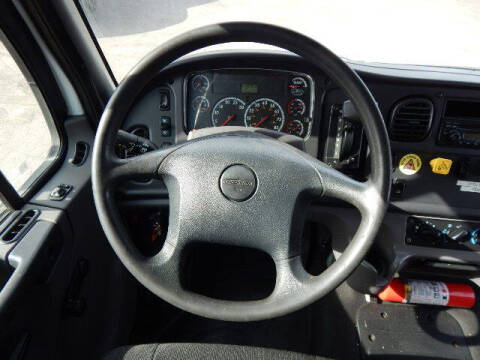 2015 Freightliner M2 106