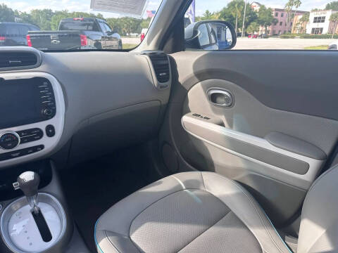 2015 Kia Soul EV +