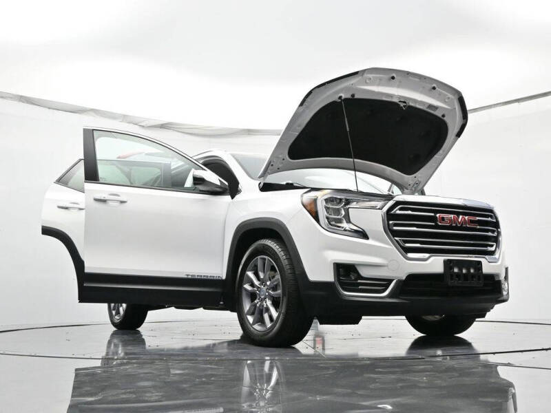 2024 GMC Terrain SLT