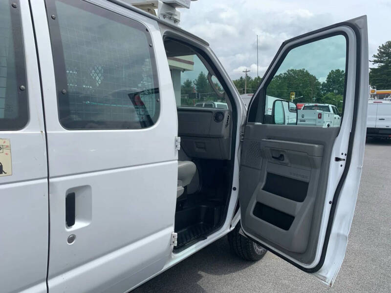 2012 Ford E-Series E-350 SD