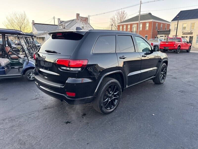2019 Jeep Grand Cherokee Laredo
