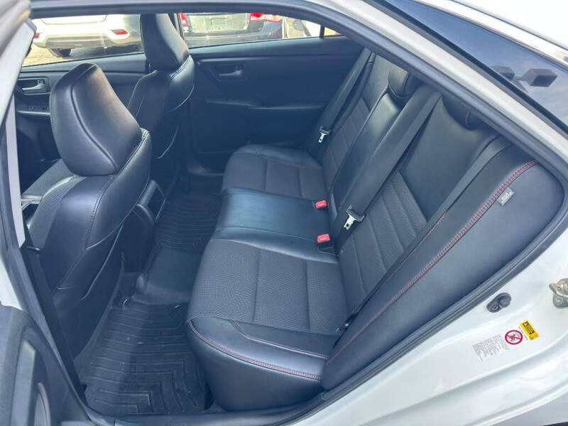 2017 Toyota Camry LE