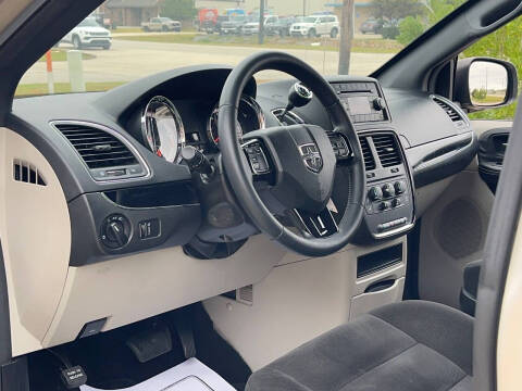 2015 Dodge Grand Caravan SE