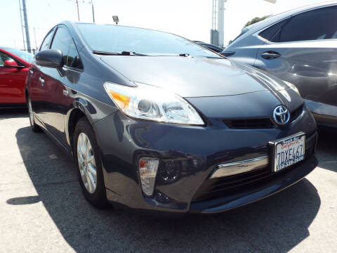 2014 Toyota Prius Plug-in Hybrid Advanced