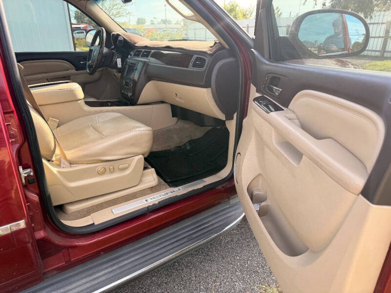 2011 GMC Yukon Denali