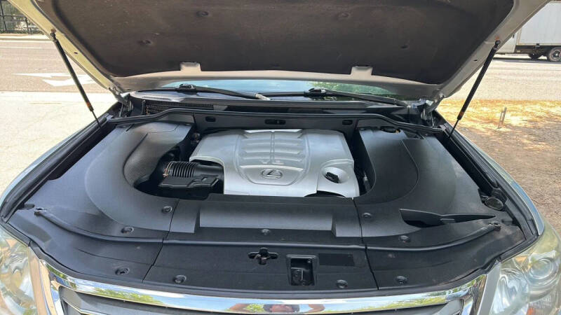 2011 Lexus LX 570