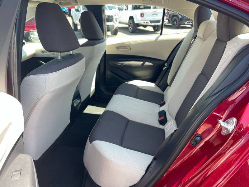 2025 Toyota Corolla LE